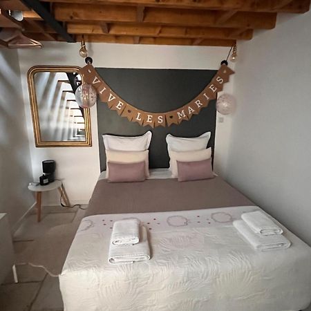 Le Nid D'Isa Bed & Breakfast Hautvillers Exterior photo